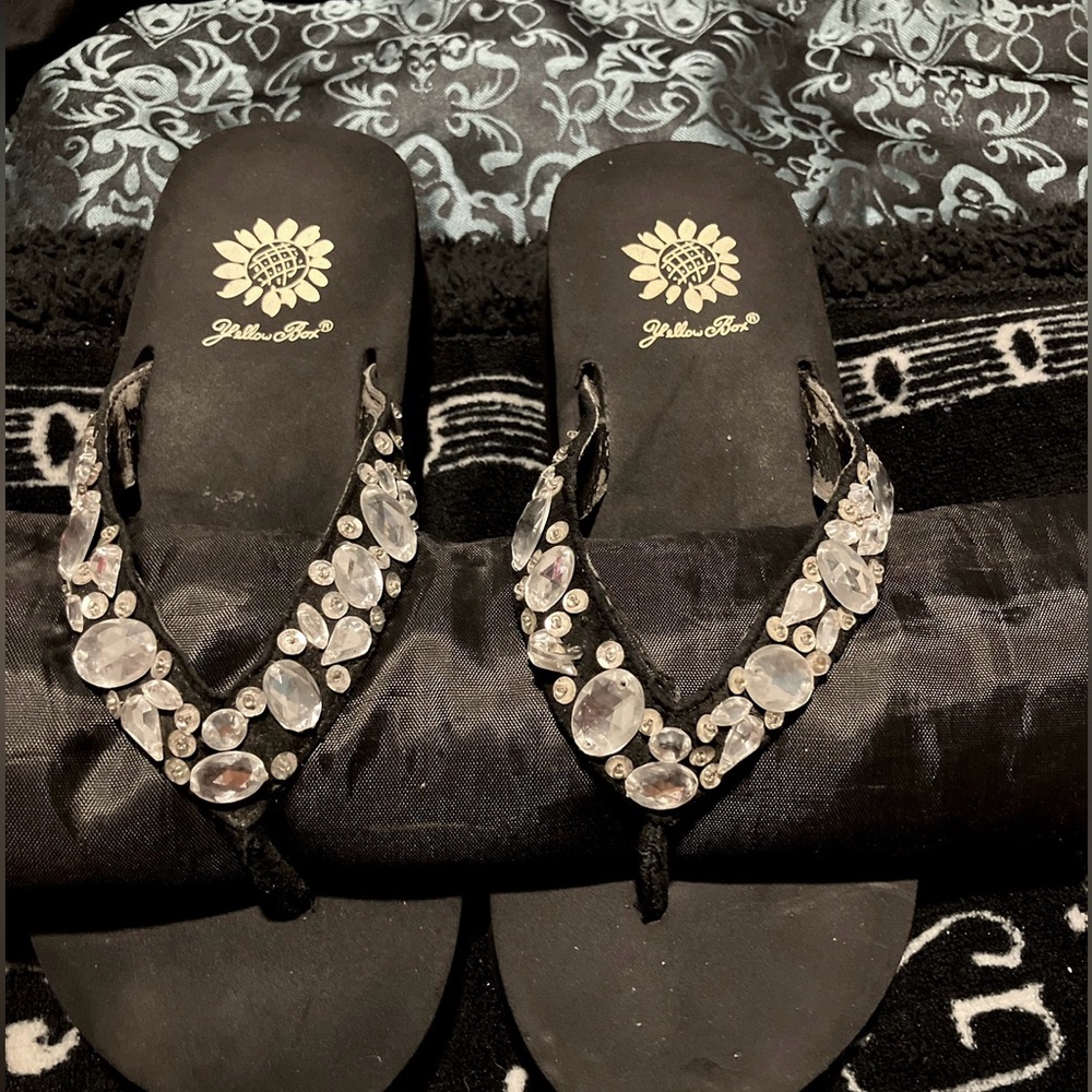 Yellow Box Black Wedge Sandals with Rhinestones size 7